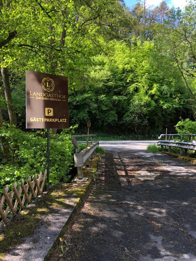 Landgasthof Zur Burg Grenzau เฮอร์-เกรนซ์เฮาเซน ภายนอก รูปภาพ