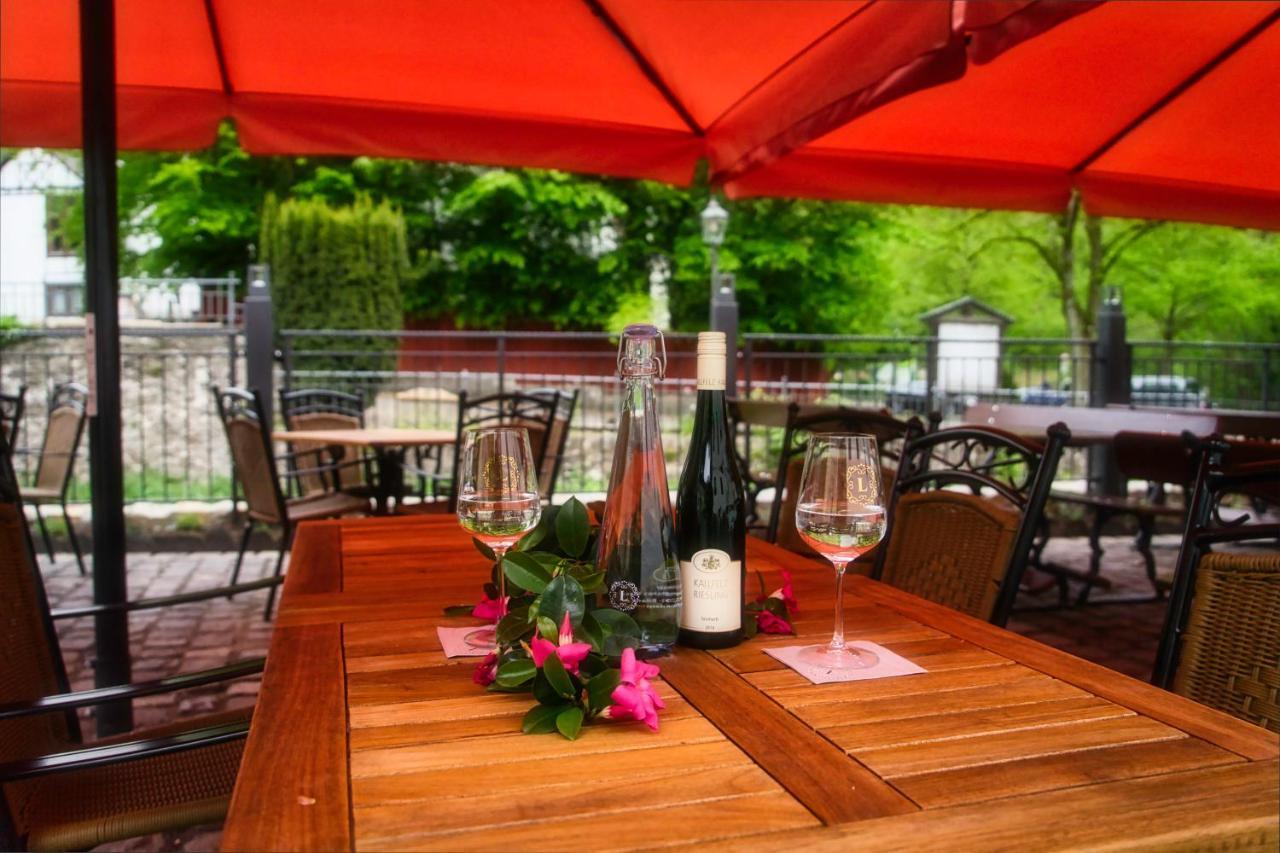 Landgasthof Zur Burg Grenzau เฮอร์-เกรนซ์เฮาเซน ภายนอก รูปภาพ