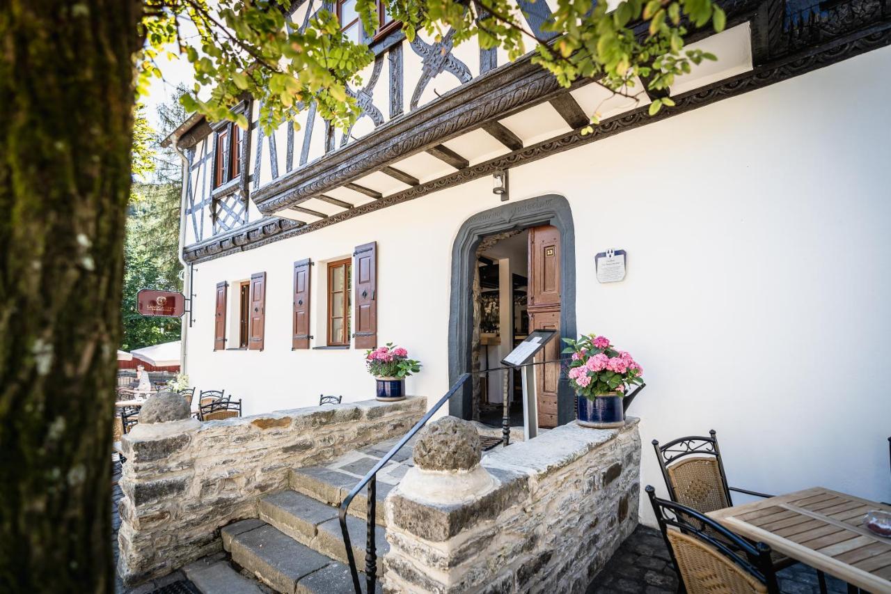 Landgasthof Zur Burg Grenzau เฮอร์-เกรนซ์เฮาเซน ภายนอก รูปภาพ