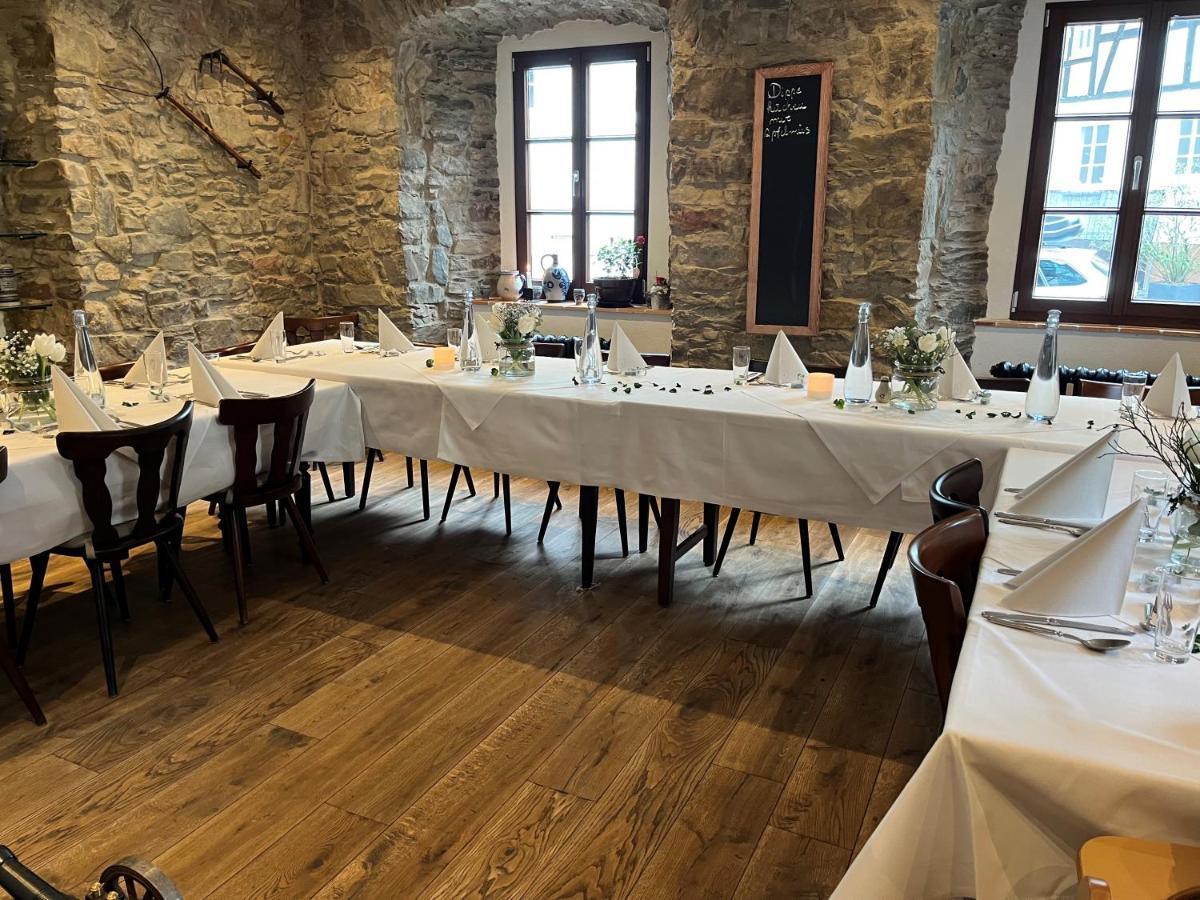 Landgasthof Zur Burg Grenzau เฮอร์-เกรนซ์เฮาเซน ภายนอก รูปภาพ